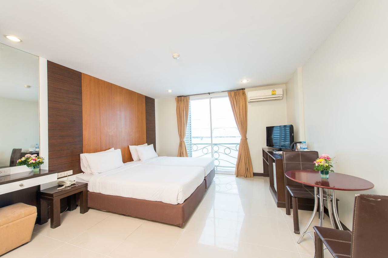 Tara Monte Hotel Bangkok Exterior photo